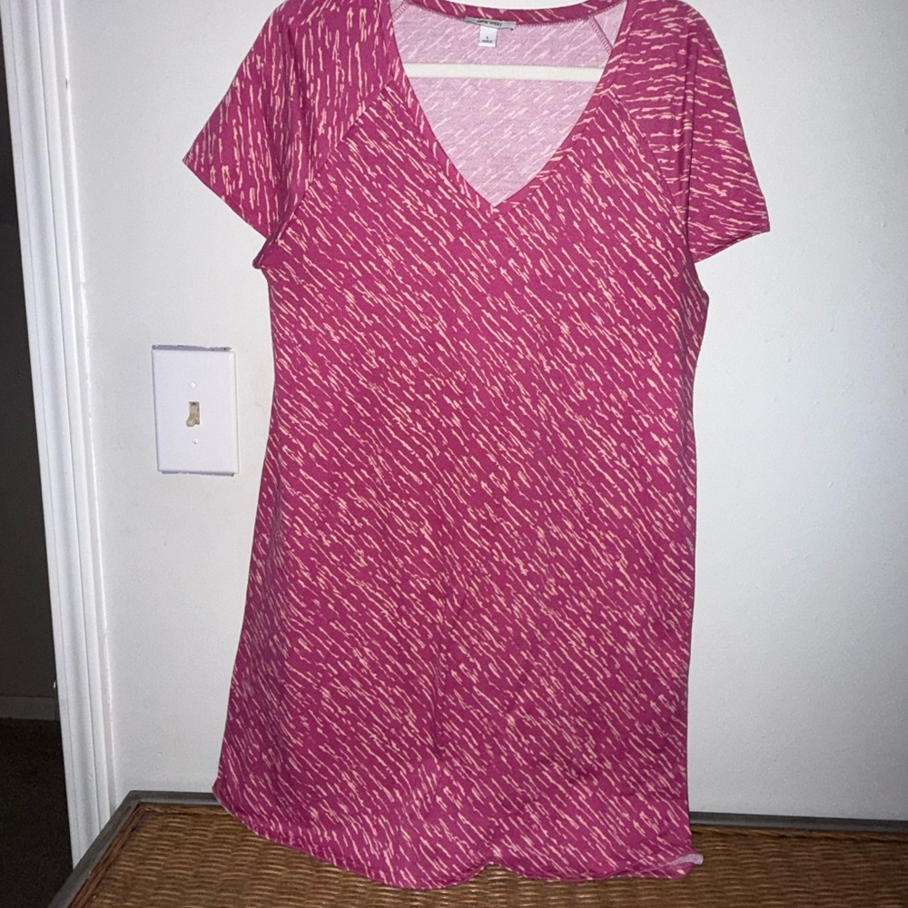Nine West Pink Patterned V-Neck Tee